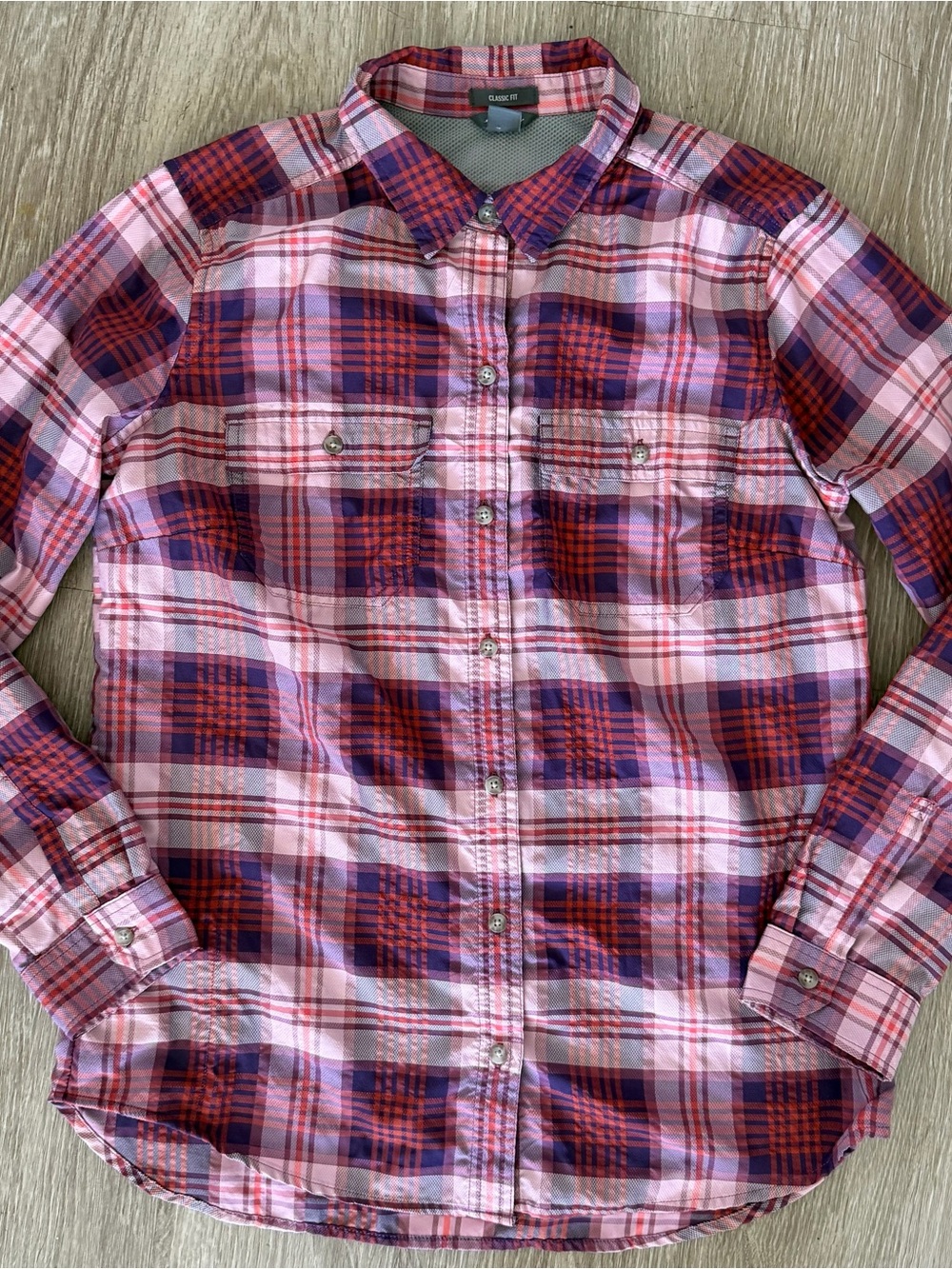 Eddie Bauer purple plaid outdoor button up shirt sz M